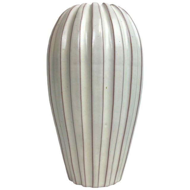 Mid-Century Vase by Vicke Lindstrand, 1940s For Sale