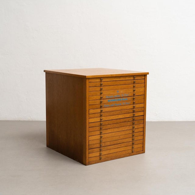 Vintage Pastel Paint Display Cabinet from Sennelier Paris, 1990 For Sale - Image 3 of 18