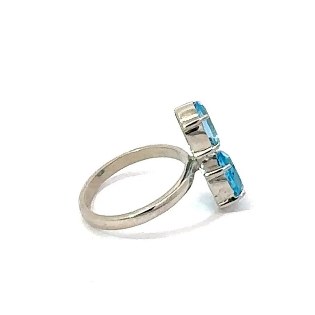Modern Stunning 925 Silver Twin Ring With December Birthsotne 5.49 Carat Prong Set - Size 6 For Sale - Image 3 of 12