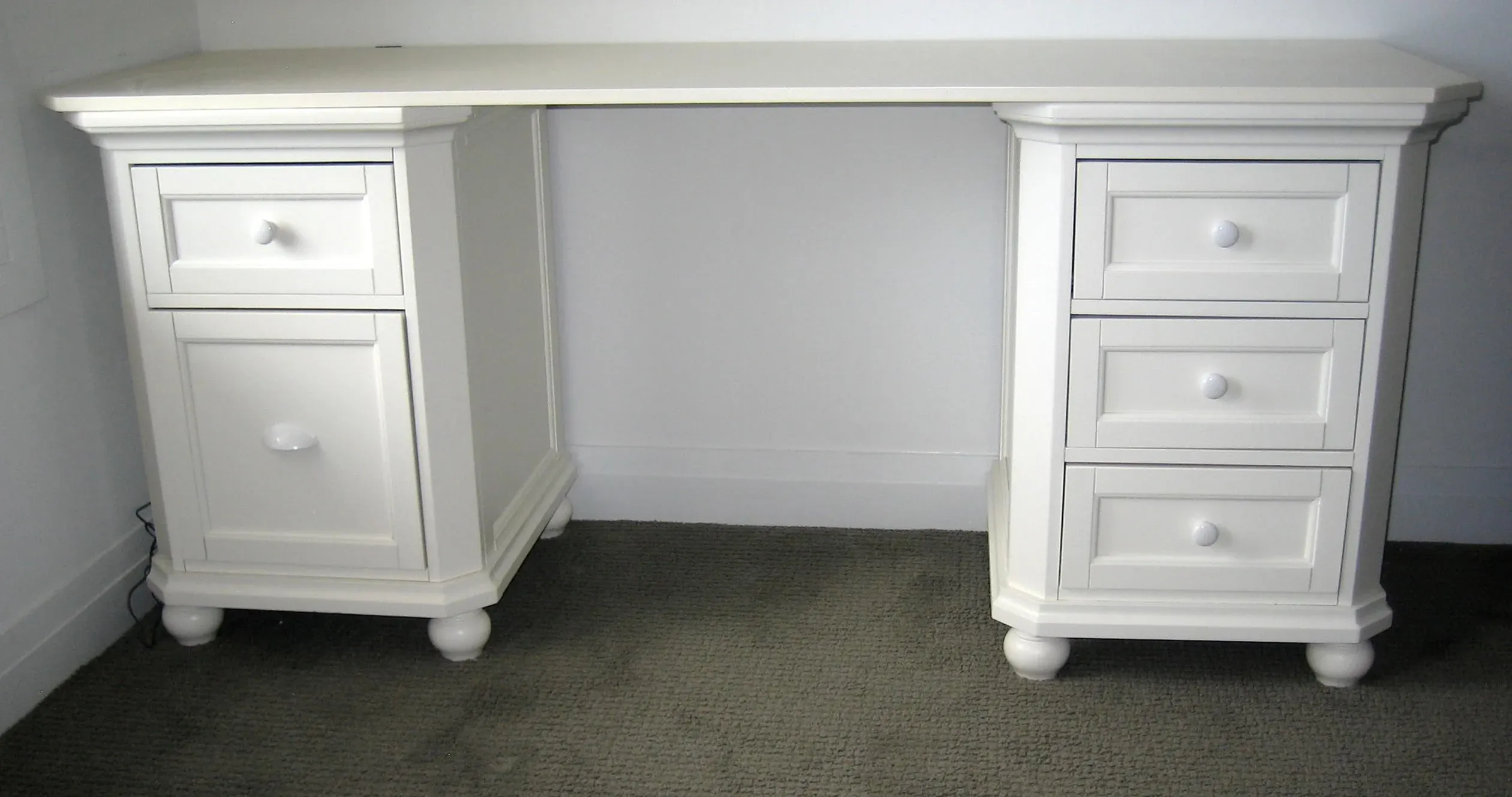 desk with draw