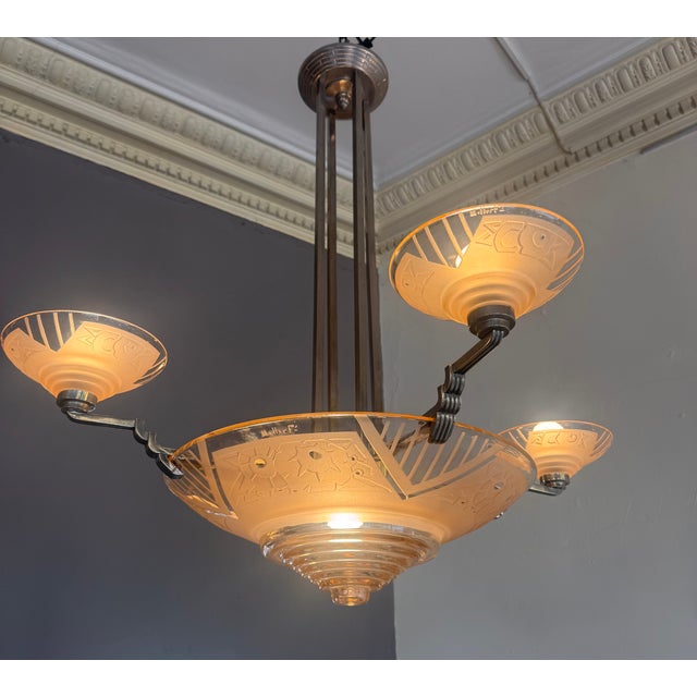 Silver Art Deco Chandelier in Salmon-Colored Sandblasted and Polished Clear Glass from Muller Frères For Sale - Image 8 of 18