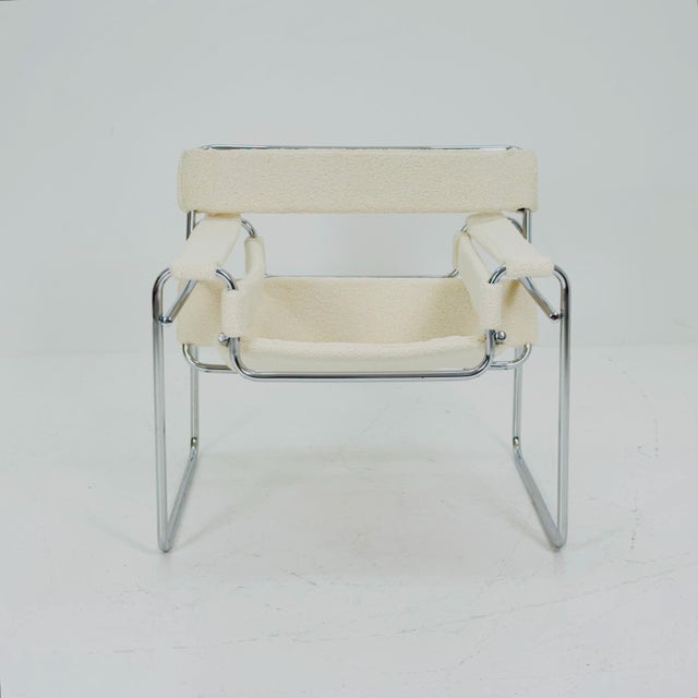 Bauhaus Mid-Century B3 Wassily Armchair in White Teddy Fabric by Marcel Brauer, Italy, 1990s For Sale - Image 3 of 11