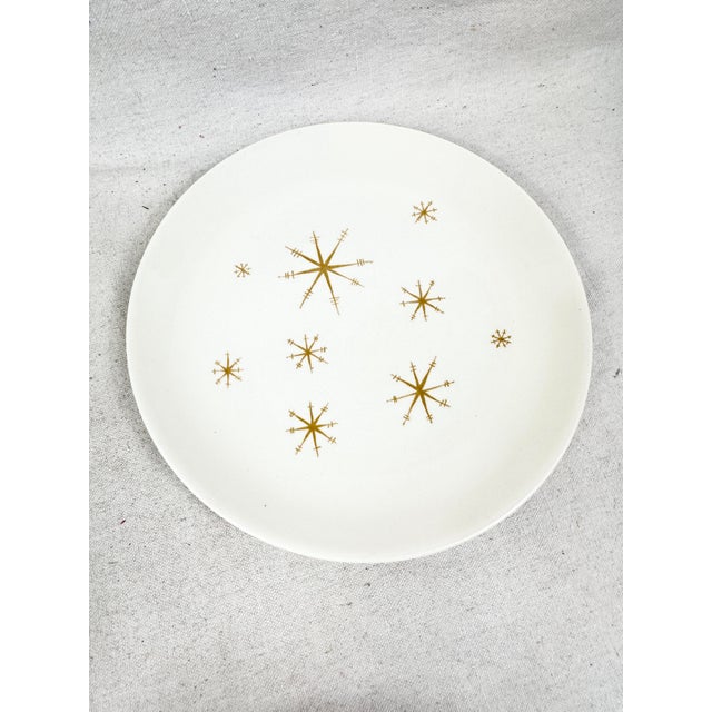 Mid 20th Century Vintage Mid-Century Modern Royal China “Star Glow” Dinner Plates - Set of 13 For Sale - Image 5 of 9