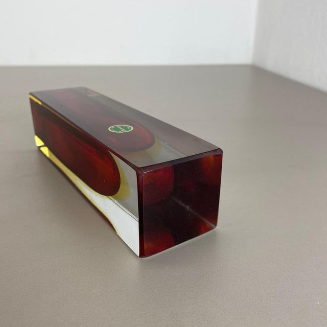 Large Red Murano Glass Sommerso Cube Vase attributed to Flavio Poli, Italy, 1970s For Sale - Image 18 of 18