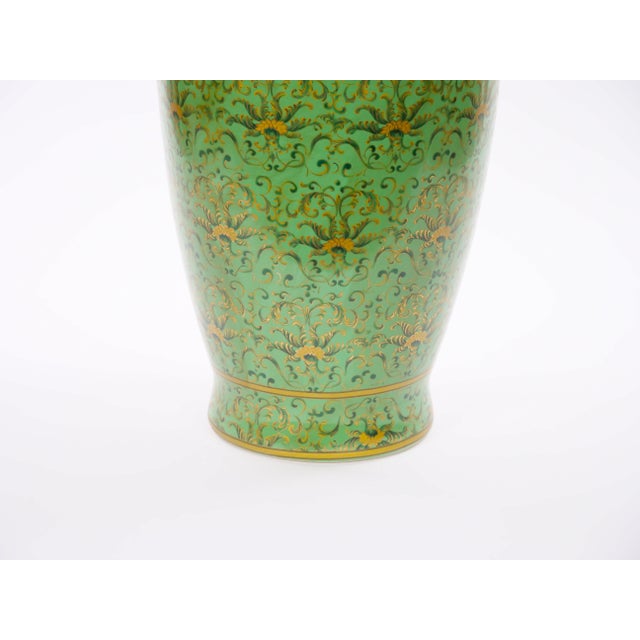 Large 20th Century Chinese Export Hand-Painted Enameled Lidded Decorative Urn For Sale - Image 4 of 10
