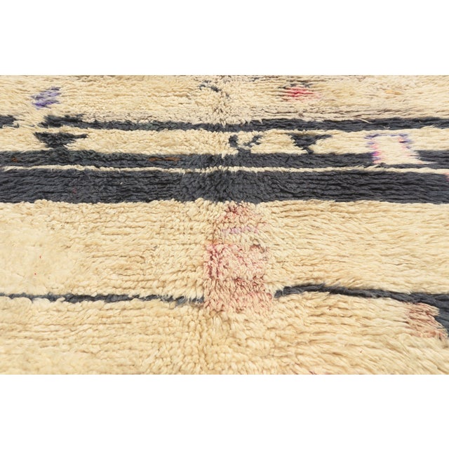Late 20th Century Vintage Azilal Moroccan Rug, 05'02 X 07'09 For Sale - Image 5 of 10