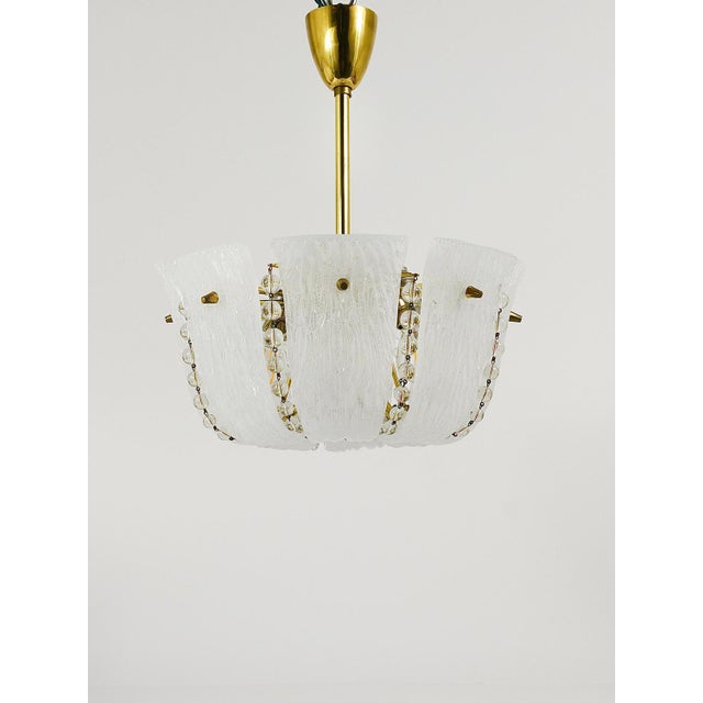 Petite Curved Basket Chandelier in Brass & Glass attributed to J. T. Kalmar for Kalmar, Austria, 1950s For Sale - Image 13 of 18