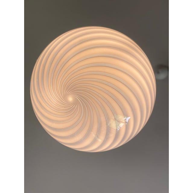 Beige and White Sphere Pendant Lamp in Murano Glass by Simoeng For Sale - Image 4 of 14