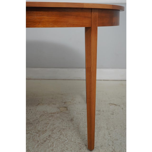 Thomas Moser Walnut & 8 Leg Dining Room Table For Sale - Image 9 of 14