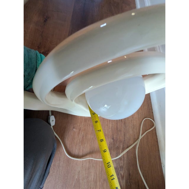 Art Deco Vintage 1980s Art Deco Revival Ceramic Halo Rings Ellipse Table Lamp Opalescent For Sale - Image 3 of 11