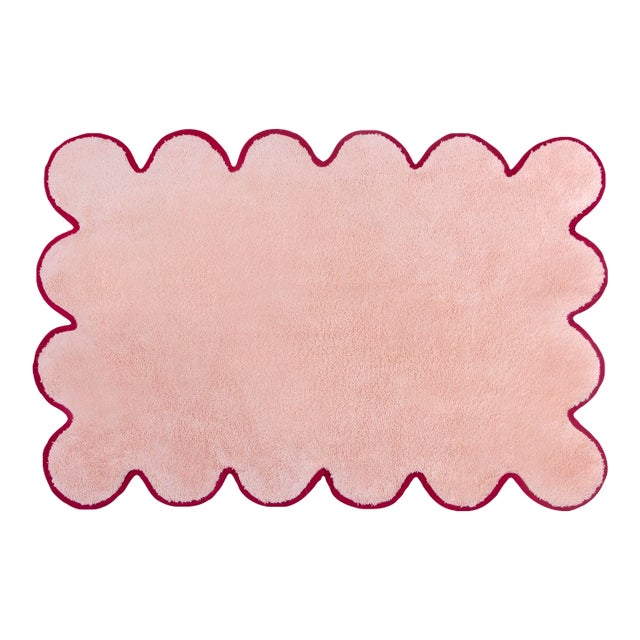 Kassatex x Chairish Scallop Tubmat, Peach/Berry For Sale