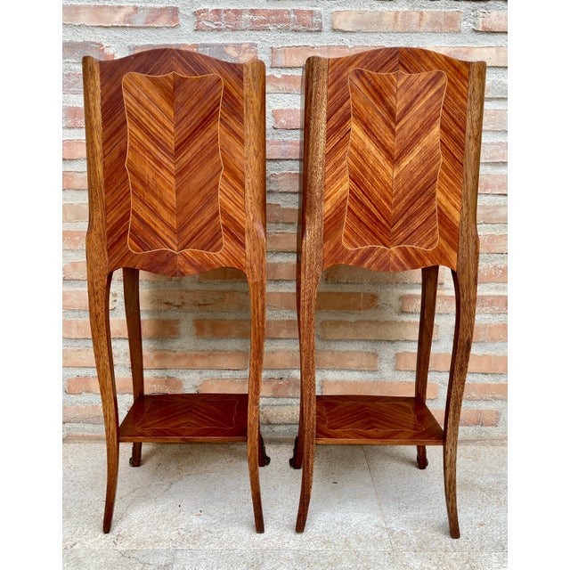 French Late 19th Century Description Pair of French Walnut Bedside Tables Adorned with Fine Louis XV Mar For Sale - Image 3 of 18