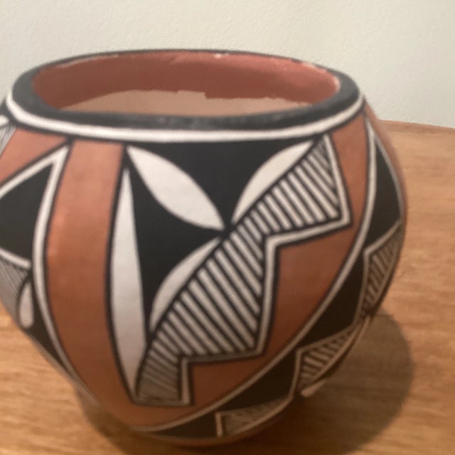 Vintage Acoma Pottery Handmade Stunning Polychromed Jar Artist Signed For Sale - Image 9 of 12