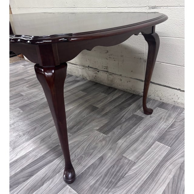Vintage Pennsylvania House Queen Anne Style Cherry Wood Extension Dining Table For Sale In Kansas City - Image 6 of 12