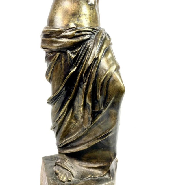 Midcentury Neoclassical Cast Bronze Venus De Milo Table Lamp For Sale In New York - Image 6 of 7