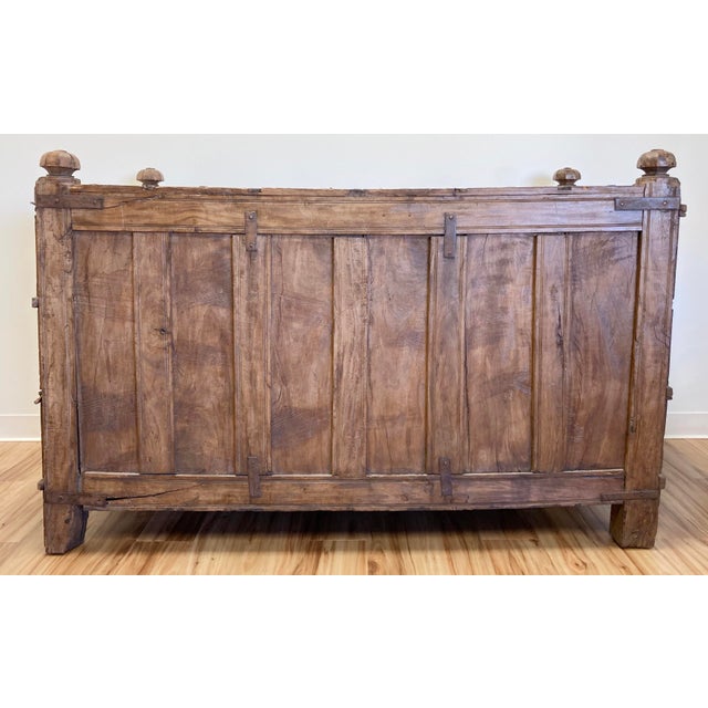 Substantial Antique 19th C Damchiya Anglo Indian Dowry Trunk For Sale In Kansas City - Image 6 of 13