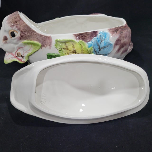 1970s Vintage Hand-Painted Jay Willfred Diu Andrea by Sadek Bunny Rabbit Tureen For Sale - Image 5 of 12