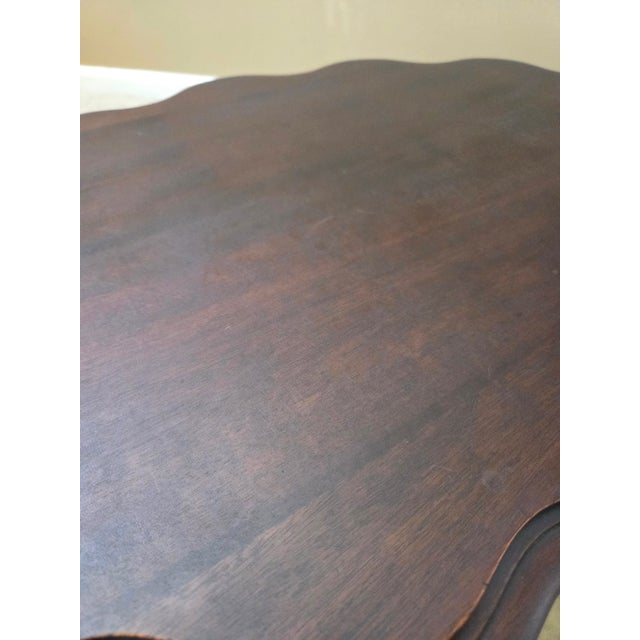 Traditional Vintage Mahogany Tilt Top Pie Crust Table For Sale - Image 3 of 13