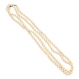 1960s Cultured Pearl 32 Inch Knotted Strand Necklace With 14k White Gold Filigree Clasp For Sale
