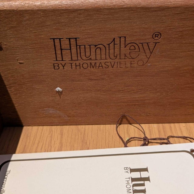 Mid-Century Huntley by Thomasville Walnut Dresser With Mirror, 1960s For Sale In Los Angeles - Image 6 of 18