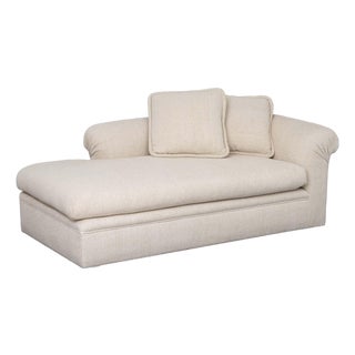 Modern Beige Textured Fabric Upholstered Chaise Longue For Sale