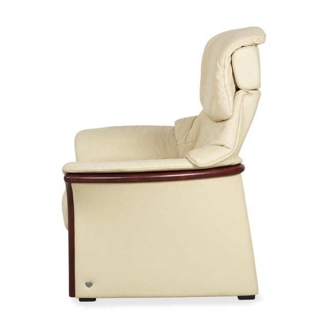 Eldorado Recliner in Cream Leather from Stressless For Sale - Image 16 of 17