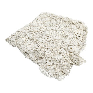 Vintage Early Mid Century Hand Made Intricate Doily Blanket / Throw / Tablecloth For Sale