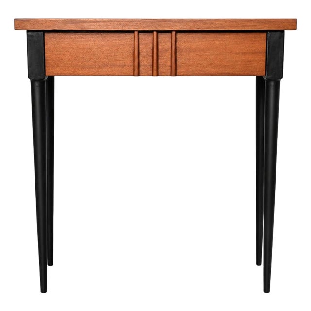 1950s Refinished Mid-Century Modern Walnut Veneer Writing Desk / Accent Table With Sculpted Drawer Pulls For Sale