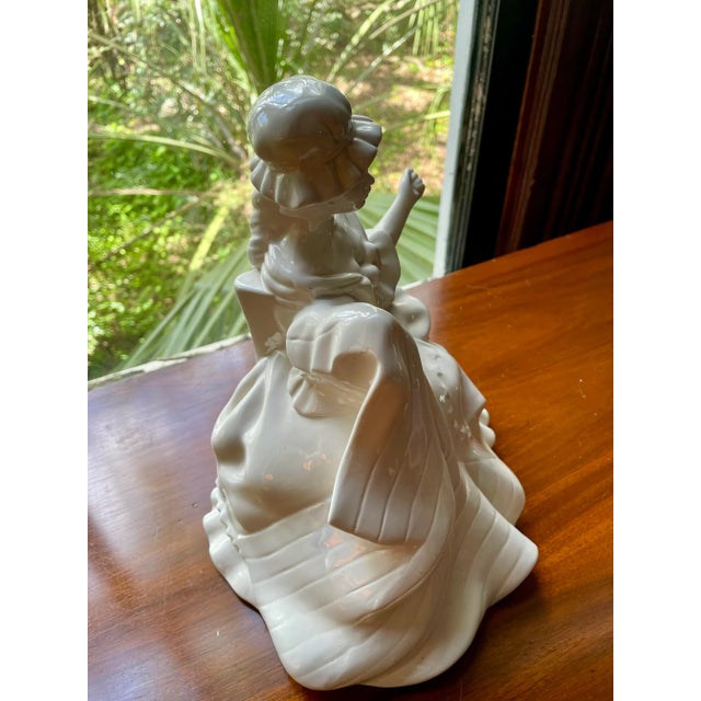 Vintage 1970s Bicentennial Betsy Ross Statuette For Sale - Image 6 of 8
