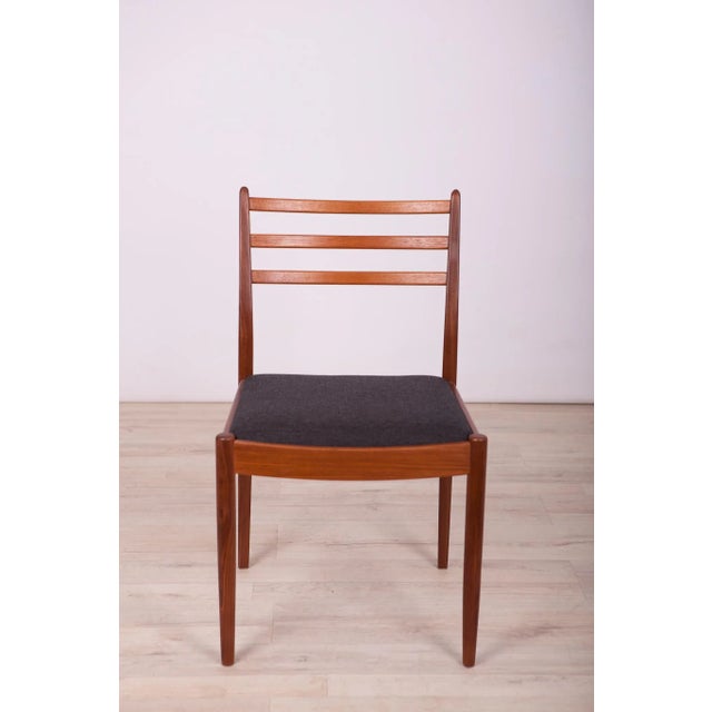 Mid-Century Modern Dining Chairs by Victor Wilkins for G-Plan, 1960s, Set of 6 For Sale - Image 3 of 11