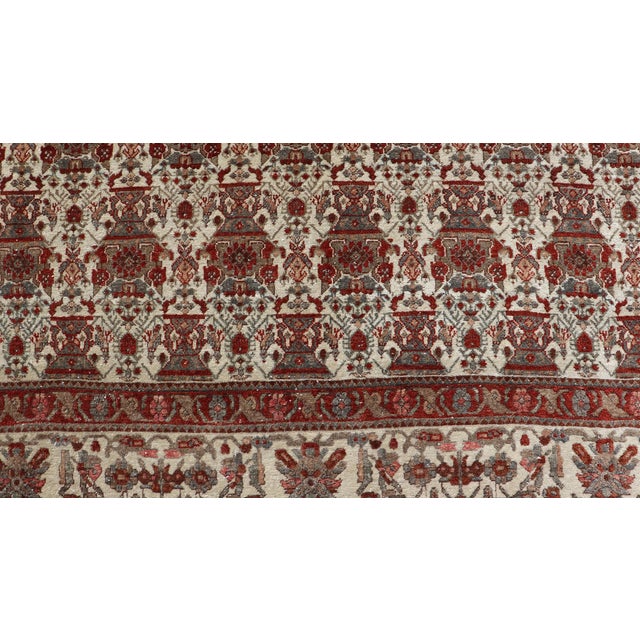 Ivory Antique Persian Bakhtiari Rug With an Elegant All-Over Floral Pattern 6'7 X 9'9 For Sale - Image 8 of 11