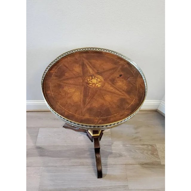 French 18th Century French Louis XVI Tilt-Top Guéridon For Sale - Image 3 of 11