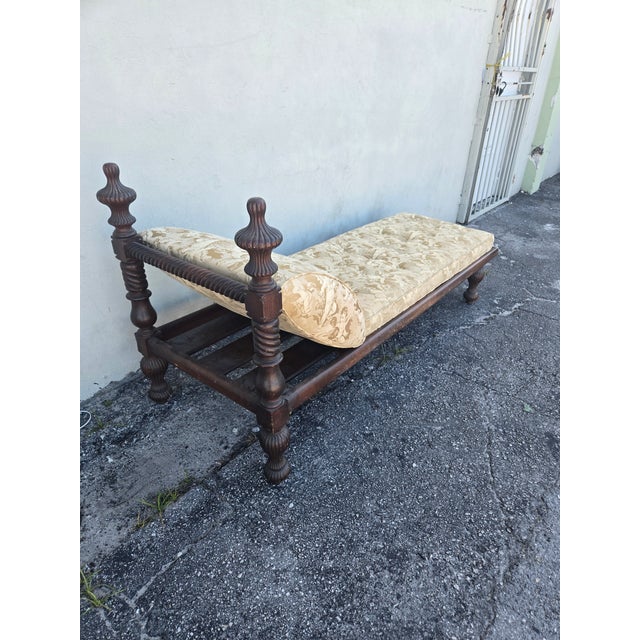 Late 19th C Anglo Indian Chaise Lounge Original Condition For Sale - Image 4 of 14