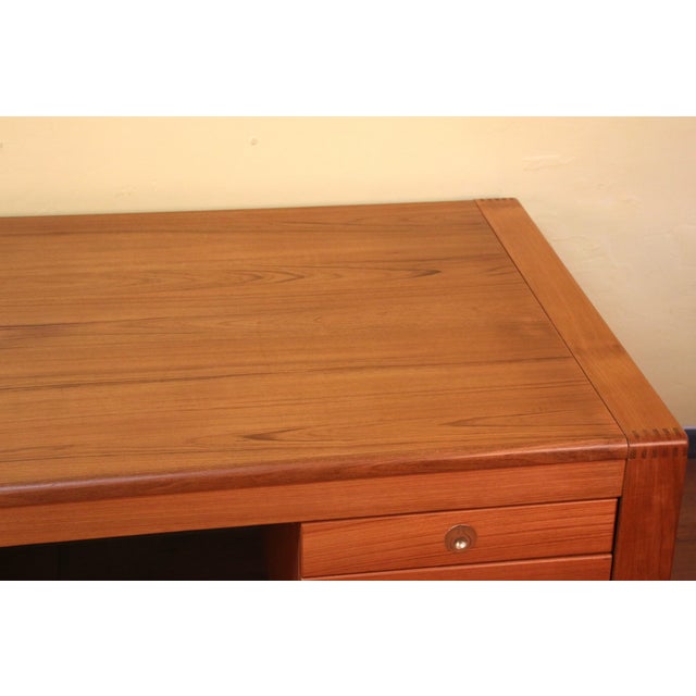 1970’s Large Mid-Century Modern Executive Desk by D-Scan. For Sale - Image 10 of 12