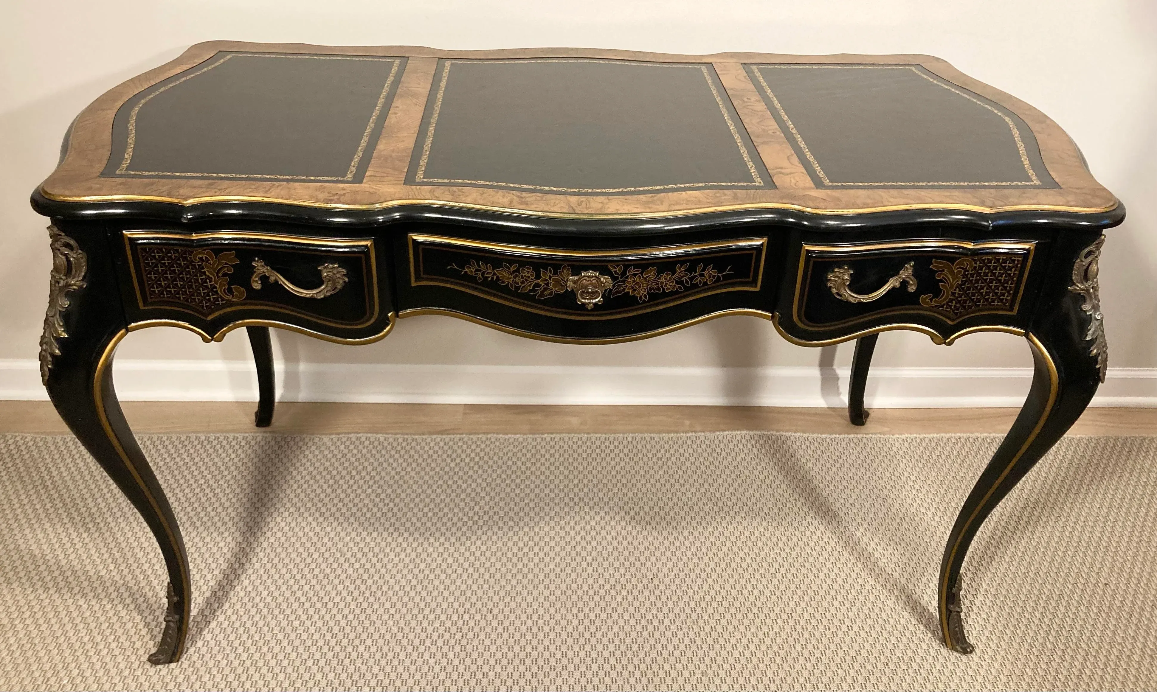 Drexel Heritage Black Lacquer Chinoiserie Louis XV Style Desk and