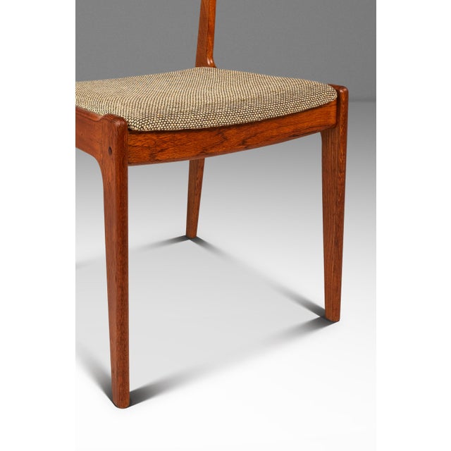 Danish Mid-Century Modern Dining / Desk Chair in Solid Teak & Original Oatmeal Fabric by Scandinavia Woodworks Co., C. 1970's For Sale - Image 15 of 18