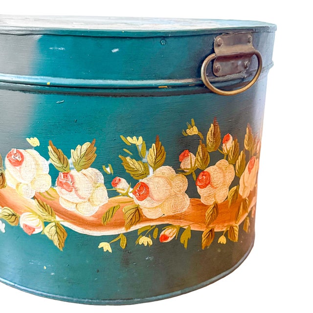 English 1970s Maitland-Smith Hand Painted Oval Tole Style Storage Box With Floral Garland Motif For Sale - Image 3 of 11