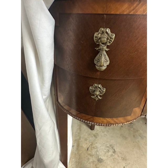 Wood Vintage Sheraton Revival Kidney-Shaped Mahogany Desk With Satinwood Inlay For Sale - Image 7 of 7
