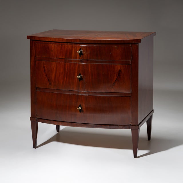 North German Biedermeier Chest of Drawers, 1820 For Sale - Image 3 of 8