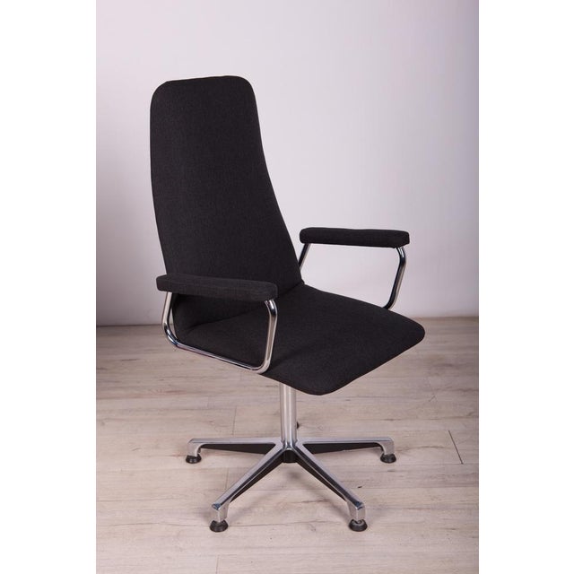 Textile Conference Swivel Armchairs from Johanson Design, 1990s, Set of 4 For Sale - Image 7 of 17