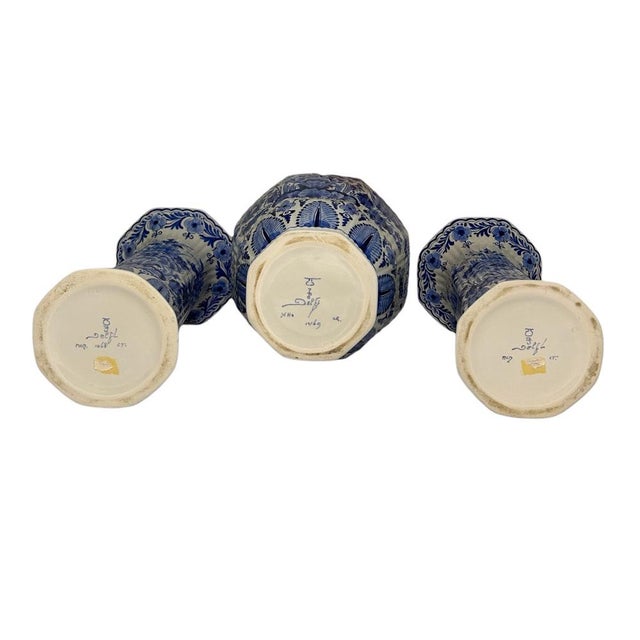 Vintage Three-Piece Delft Blue Garniture Set from Royal Delft, 1972, Set of 3 For Sale - Image 9 of 10