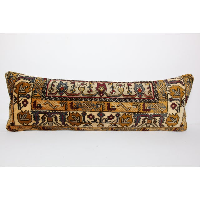 Here i am listing a 100% Handmade double knotted rug pillow cover, made from Vintage Yahyalı carpet rug. This’s a modern...