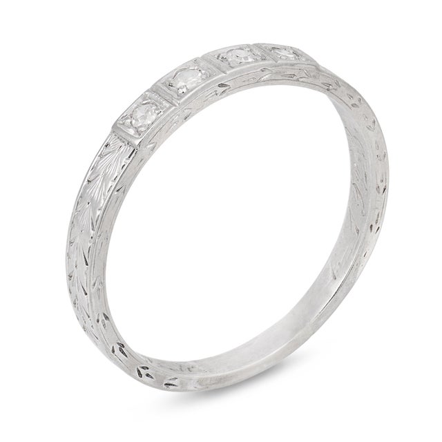 Art Deco 1920s Art Deco Diamond Platinum Band, Size 6 For Sale - Image 3 of 5