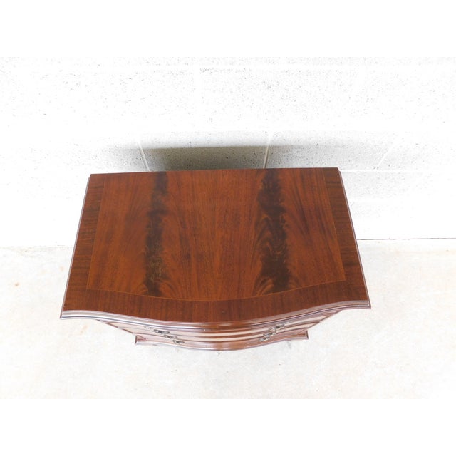 Vintage Mahogany Georgian III Style Bow Front Chest 28.5w For Sale - Image 11 of 14