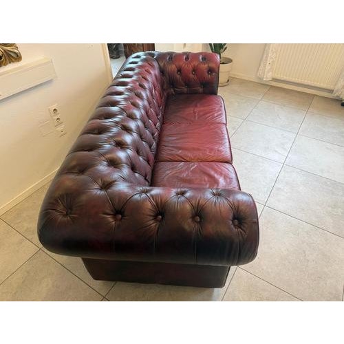 2000 - 2009 Chesterfield Three-Seater Club Sofa, 2000s For Sale - Image 5 of 18