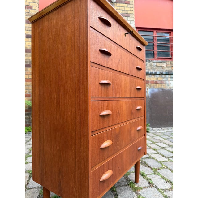 Danish Teak Chest of Drawers with Shell Handles and Lock For Sale - Image 4 of 11