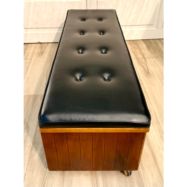 1960s Lane Mid-Century Oak Cedar Chest Storage Bench With Black Upholstery For Sale - Image 10 of 18