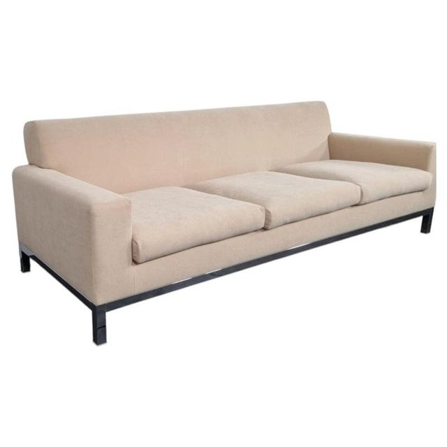 Elgar Grande Sofa in Cream Chenille from Minotti For Sale - Image 4 of 7