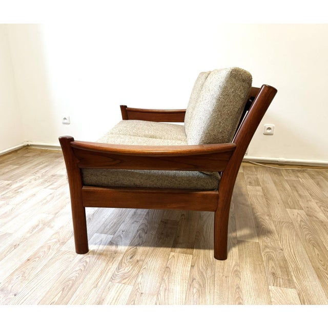 Danish Teak Sofa from Dyrlund, 1970s For Sale - Image 6 of 9