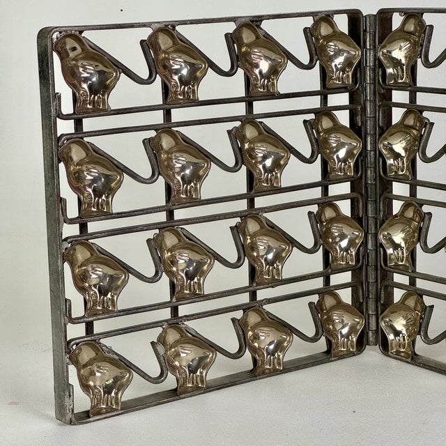 Antique 16 Count Baby Chicks Metal Hinged Chocolate Mold For Sale In New York - Image 6 of 6